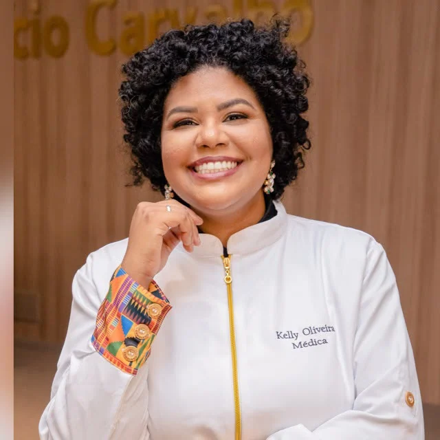 Dra. Kelly Carolina Santos de Oliveira
